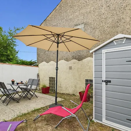 750m De La Plage- Avec Petit Jardin Pour 2 Διαμέρισμα